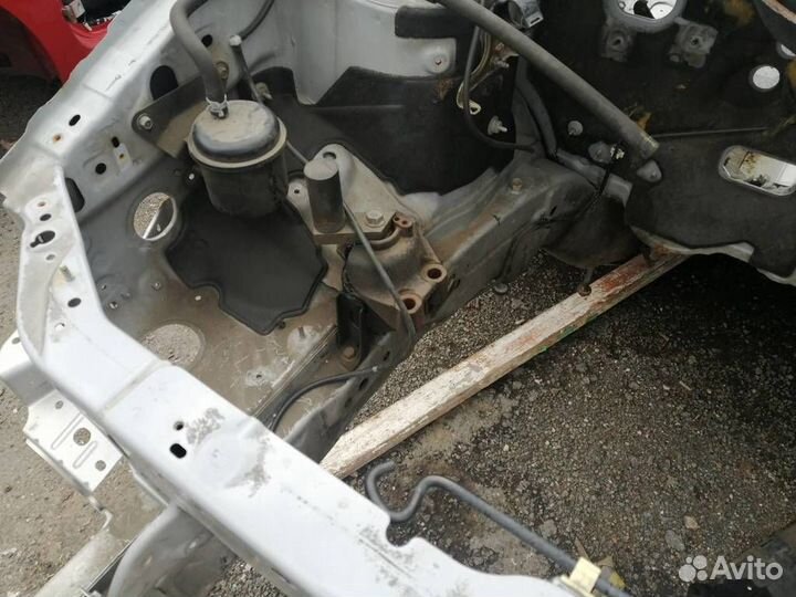 Подушка крепления двигателя передняя правая Mazda