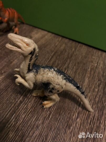 Набор динозавров (детские игрушки)