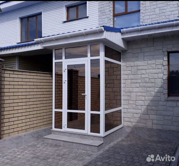 Остекление входных групп, беседок