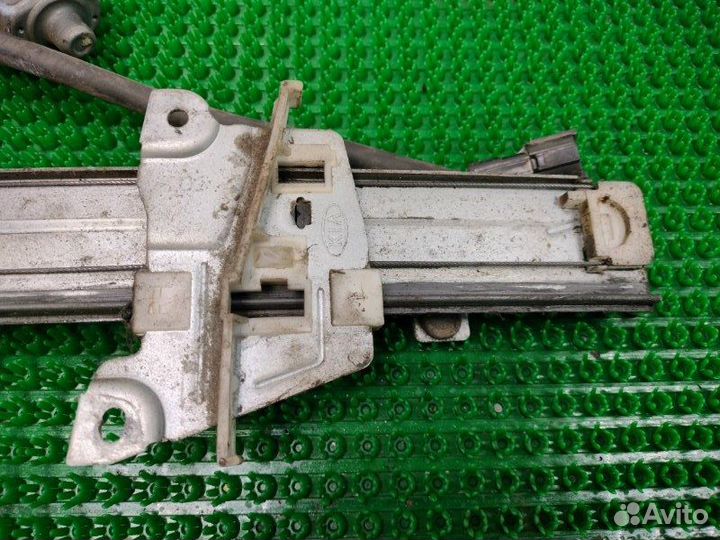 Стеклоподъемник передний правый Kia Rio DC A5D