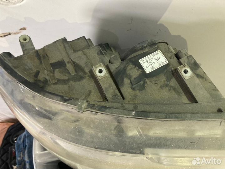 Фара volkswagen multivan T-5