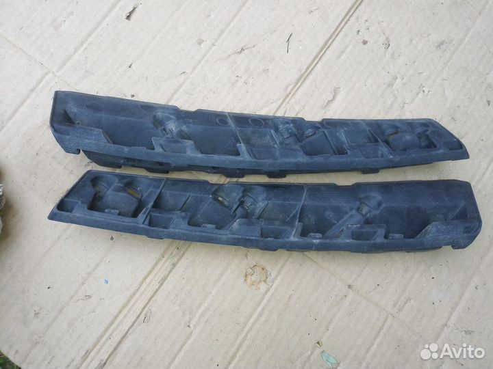 Кронштейн фары Kia Sorento Prime