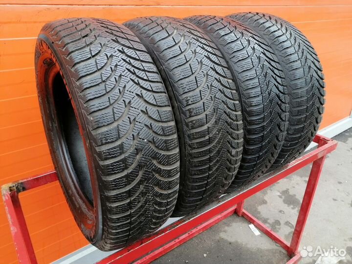 Michelin Alpin 4 195/65 R15 91T