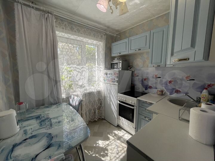 3-к. квартира, 60 м², 1/5 эт.