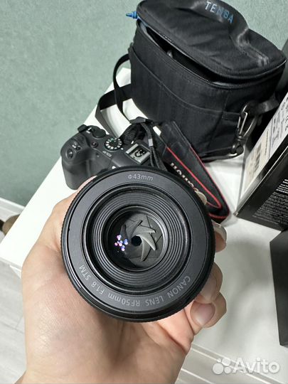 Беззеркальный фотоаппарат Canon EOS RP Body