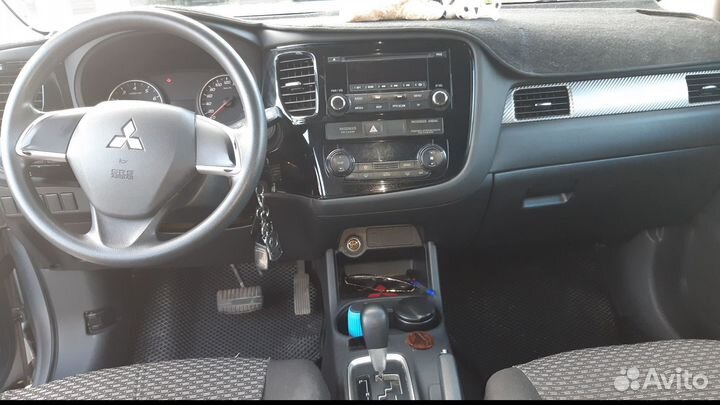 Mitsubishi Outlander, 2013