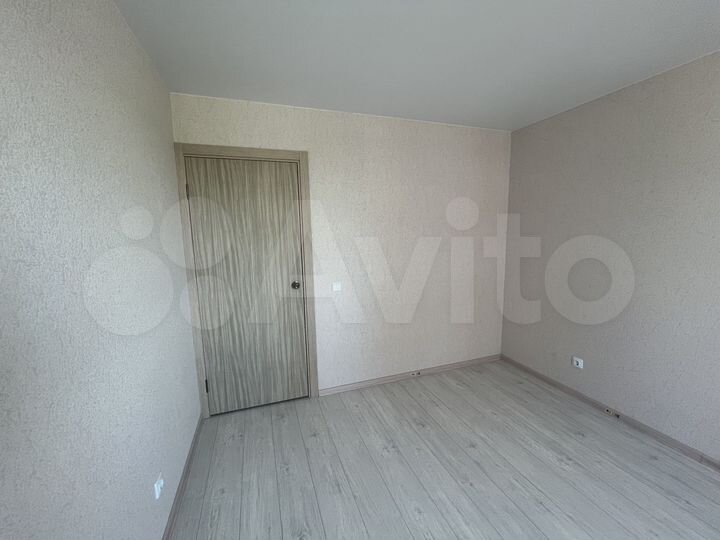 2-к. квартира, 54,3 м², 1/17 эт.