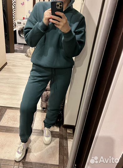 Спортивный костюм женский