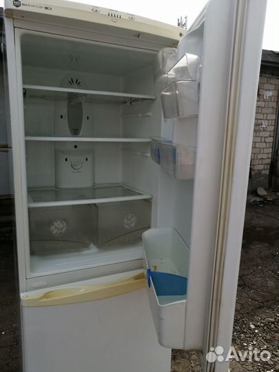Холодильник самсунг бу отличное состояние 3 ящик