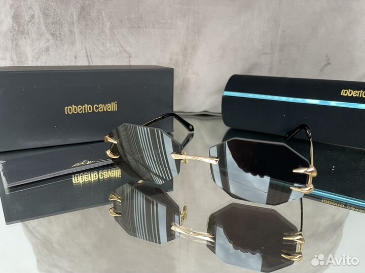 Солнцезащитные очки roberto cavalli