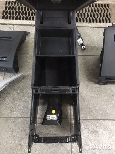 Подлокотник Hyundai Sonata 7