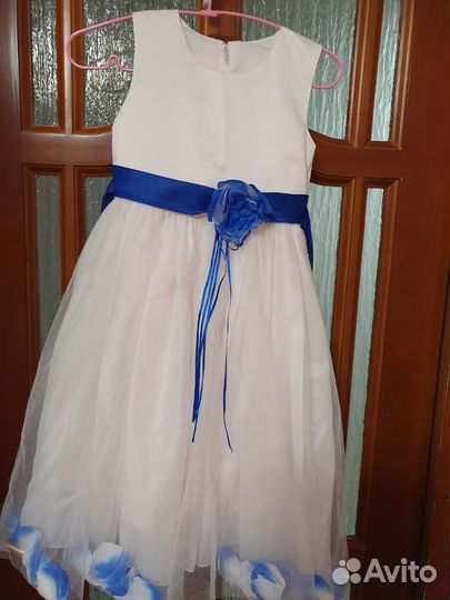 Нарядные платья для девочки