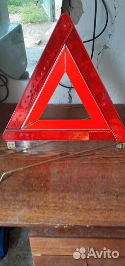 Знак аварийной остановки