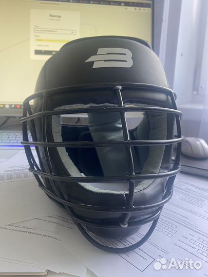 Шлем для единоборств