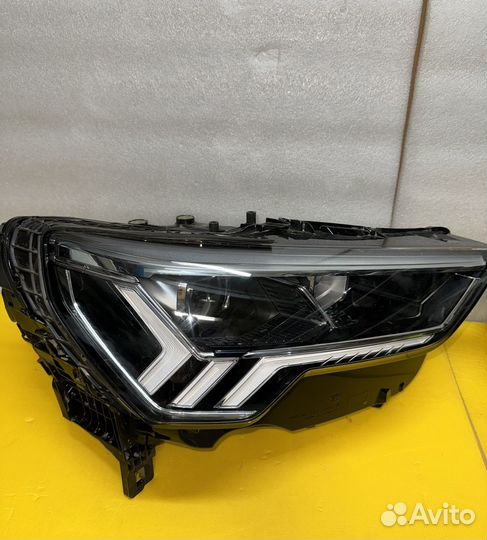 Фара Audi Q3 full LED рестайлинг 2 поколение