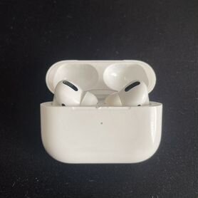 Airpods pro оригинальные (чехол на запчасти)