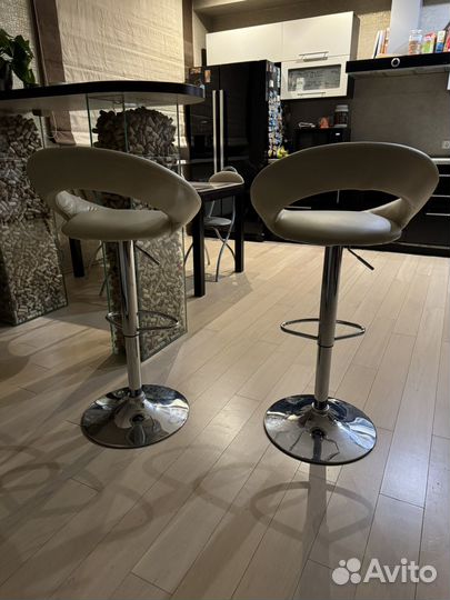 Барные стулья 2 шт