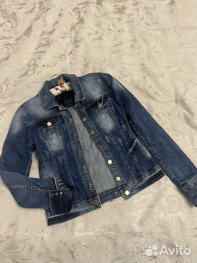 Куртка джинсовая