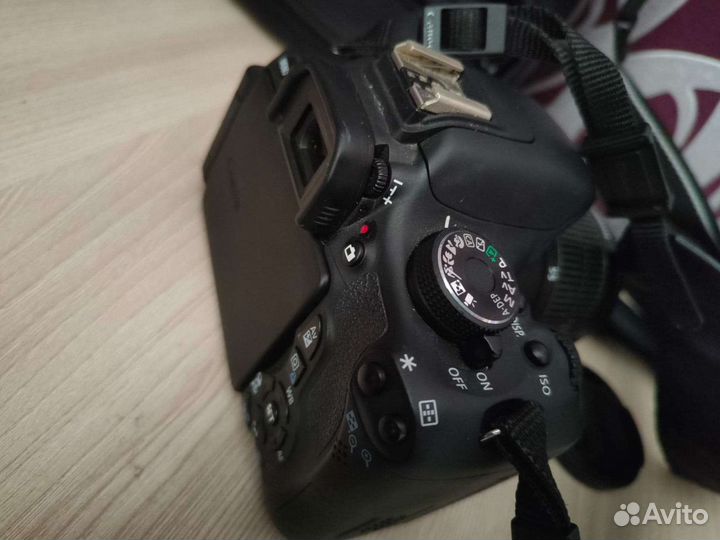 Зеркальный фотоаппарат canon 600d
