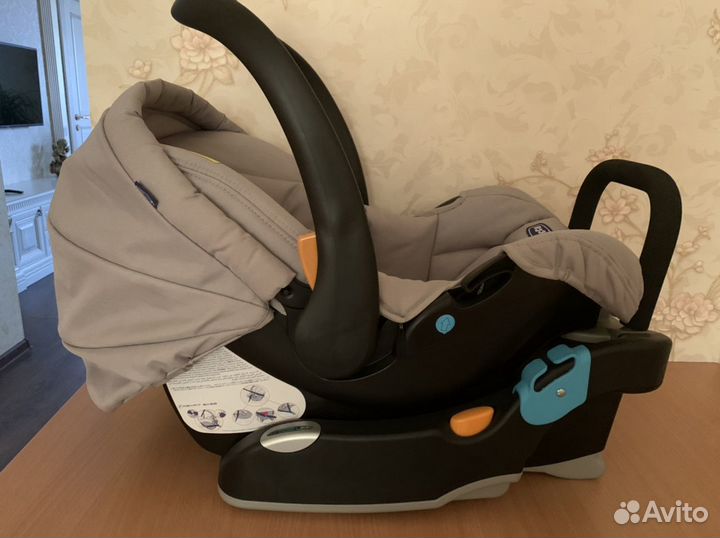Автокресло Chicco