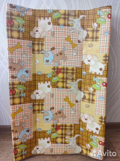 Пеленальная доска на кроватку