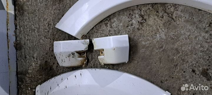 Расширители арок Mitsubishi Pajero Sport 2