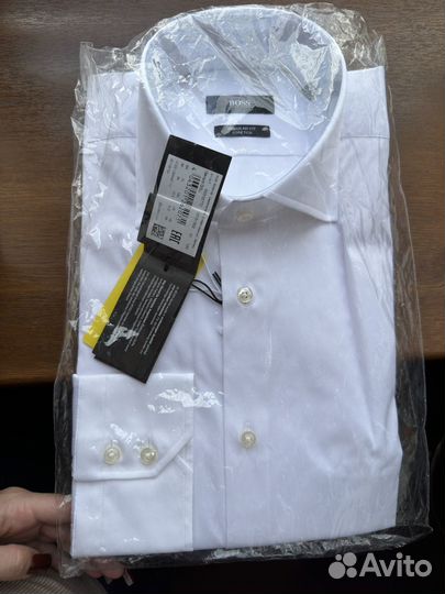 Рубашка белая Hugo Boss