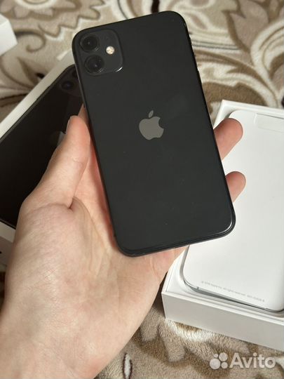 iPhone 11, 64 ГБ