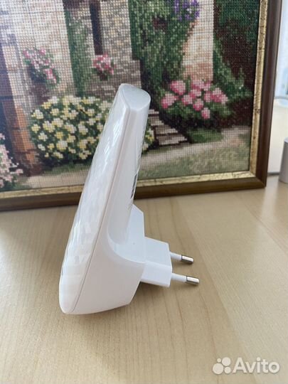 Wi-Fi усилитель сигнала (репитер) TP-link RE190