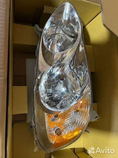 Фара Toyota Corolla e130
