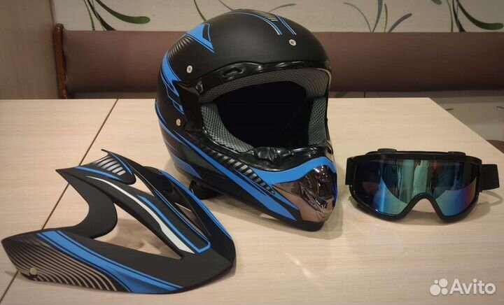 Шлем для мотокросса