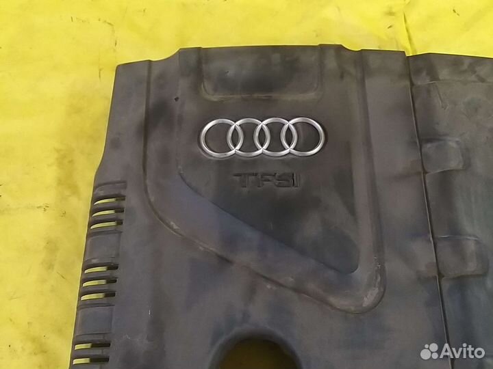 Audi A4 B8 2007- Накладка декоративная на двигател