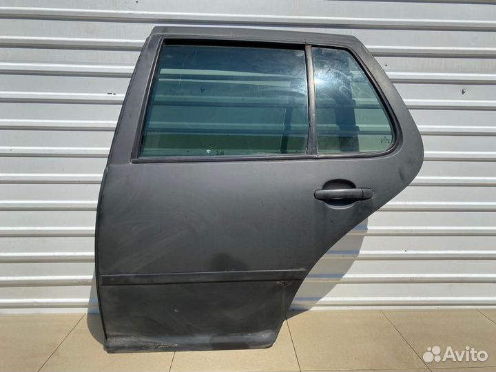 Дверь задняя левая Volkswagen Golf 4
