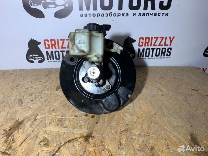 Вакуумный усилитель тормозов Volkswagen Golf A6