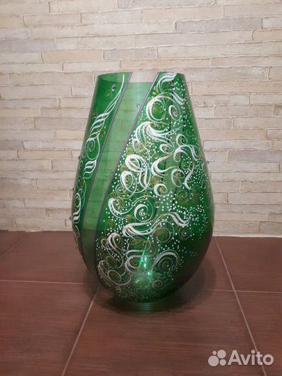Ваза зеленая