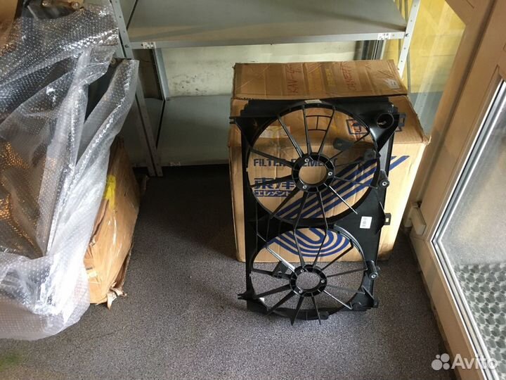 Диффузор радиатора Toyota Mark x GRX130