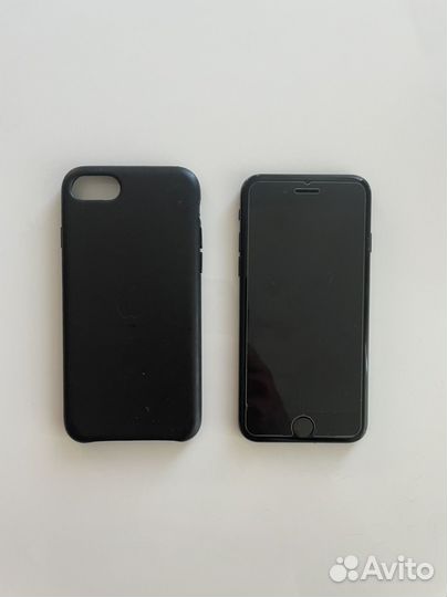 iPhone SE, 128 ГБ