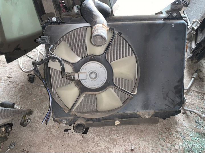 Радиатор двс Suzuki Swift 3