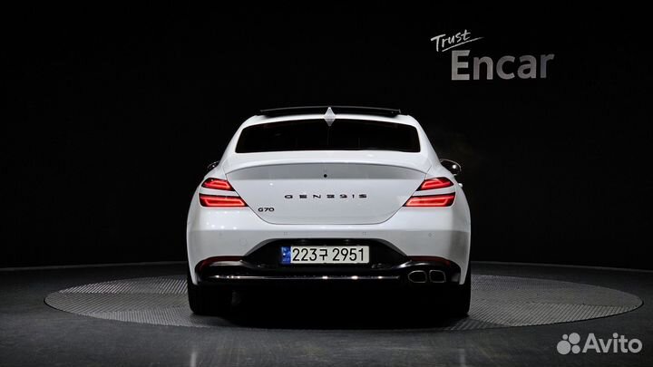 Genesis G70 2.0 AT, 2022, 16 257 км
