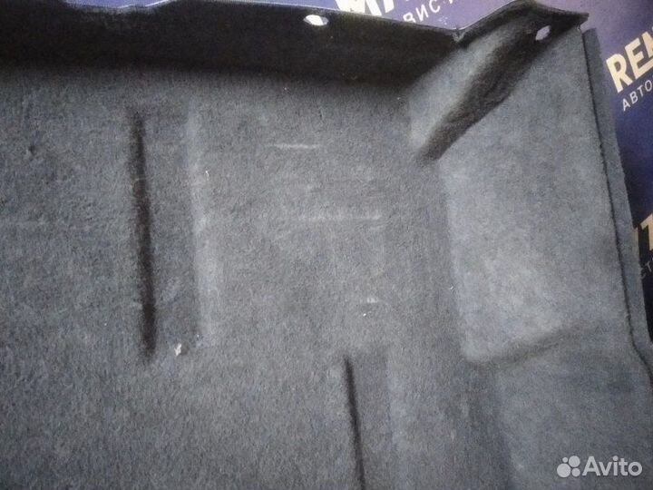Обшивка пола багажника Mercedes