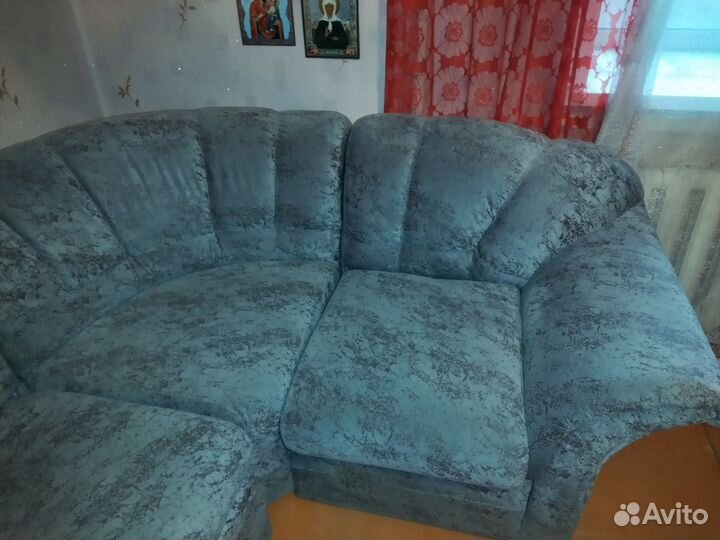 Угловой диван