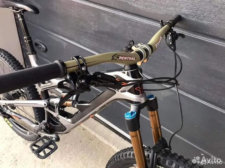 Горный велосипед YT Industries Capra CF PRO Race