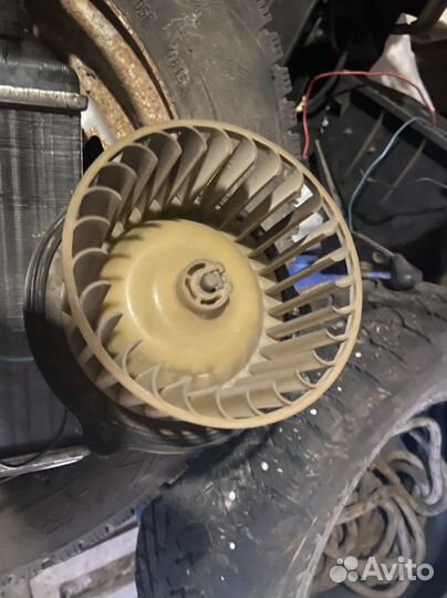 Моторчик печки волга