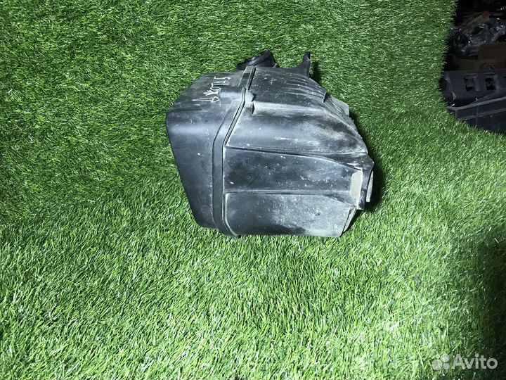 Корпус фильтра Volkswagen jetta 5