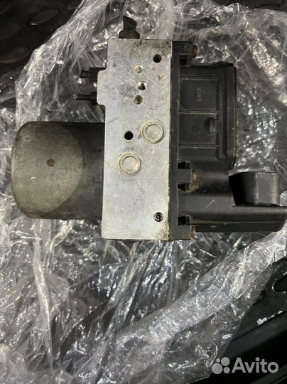 Блок абс toyota avensis