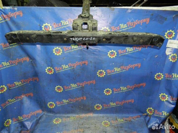 Рамка радиатора Hyundai Trajet 2.0