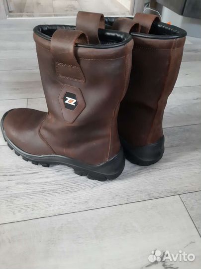 Мужские кожаные сапоги