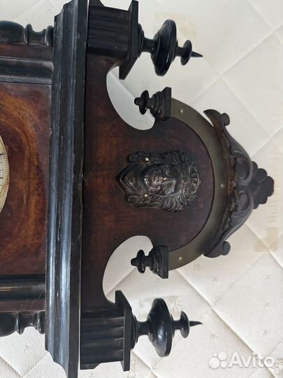 Старинные настенные антикварные часы