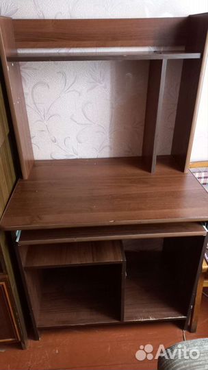 Компьютерный стол