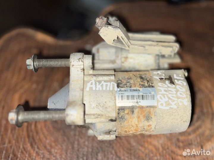 Стартер Renault Clio 1.4i